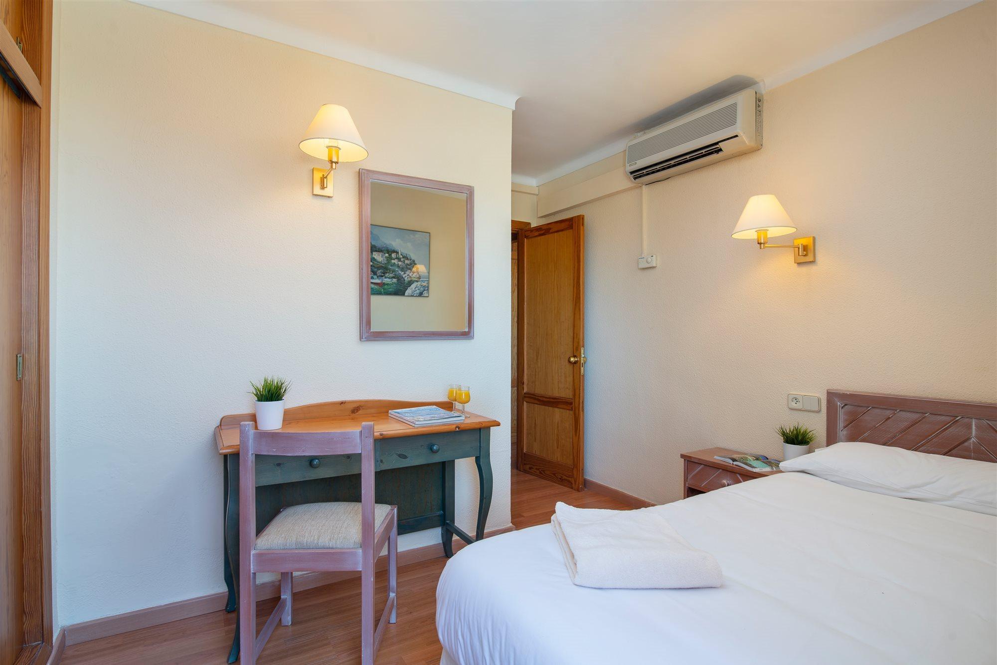 Apartamentos Carlos V Alcúdia Buitenkant foto