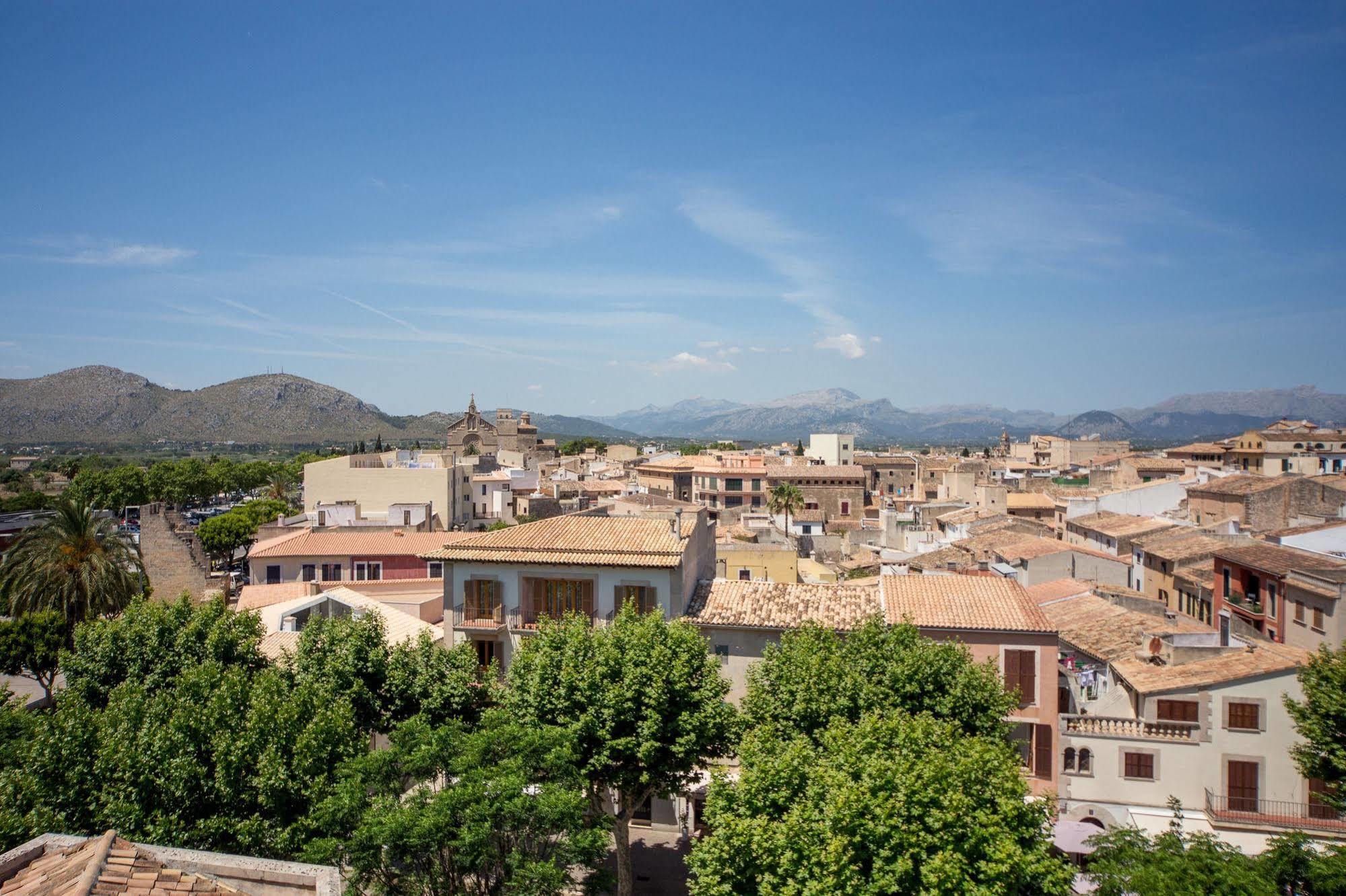 Apartamentos Carlos V Alcúdia Buitenkant foto