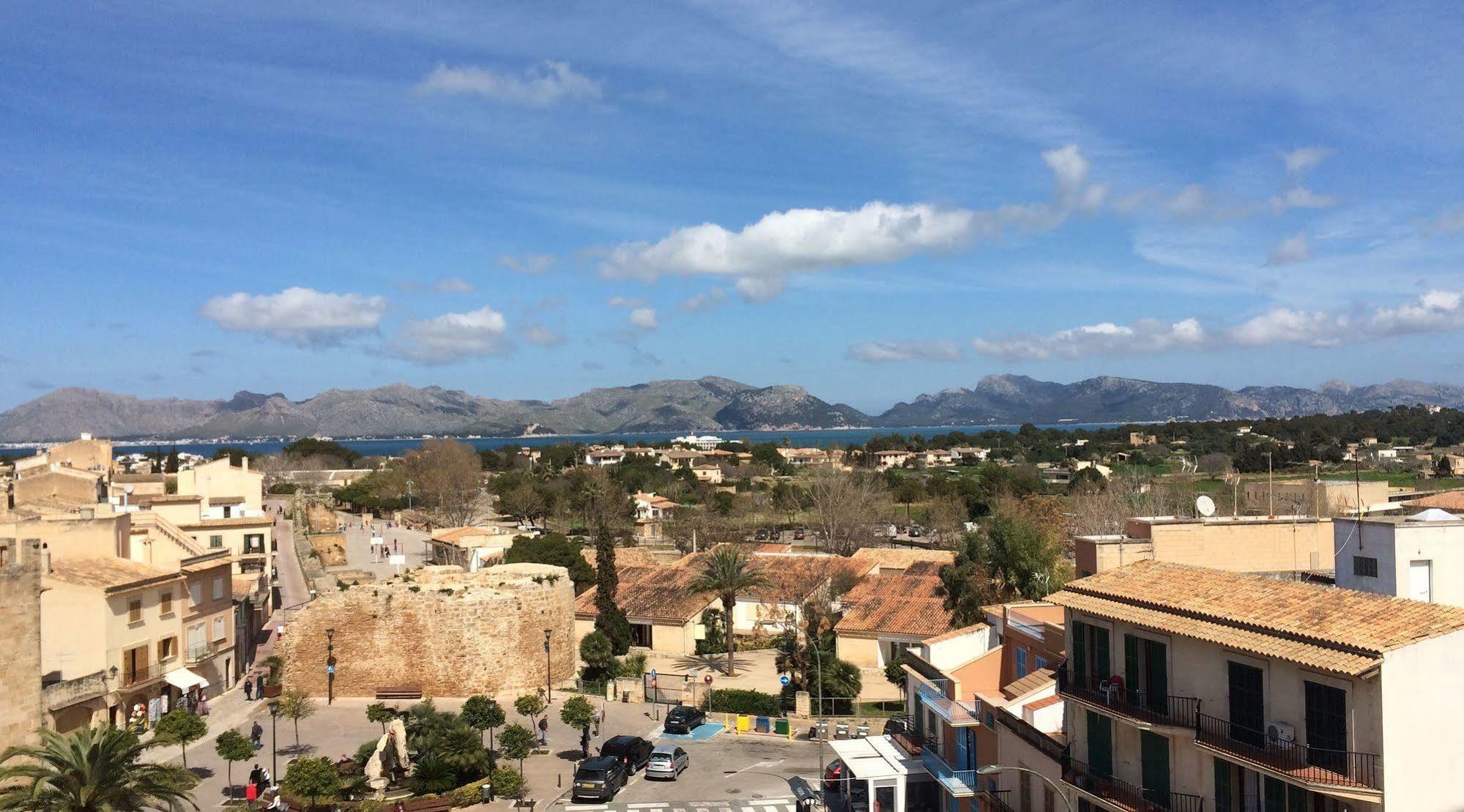 Apartamentos Carlos V Alcúdia Buitenkant foto